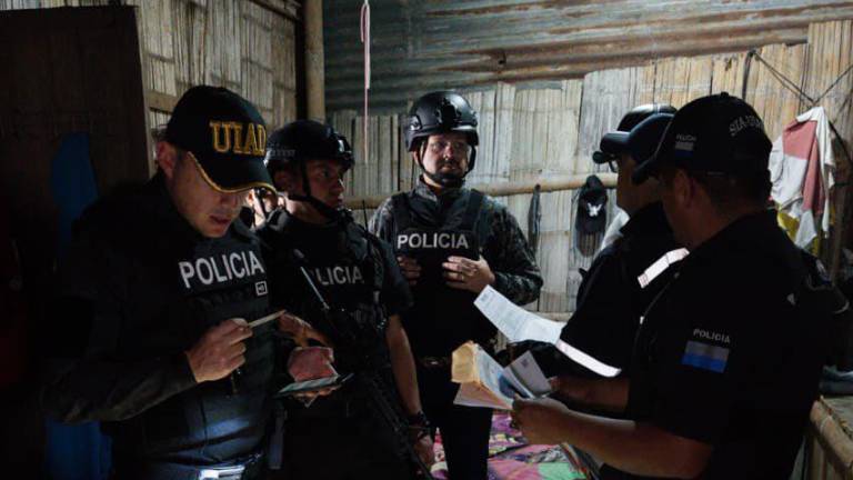 Golpe a Los Choneros: ejecutan allanamientos en cuatro provincias y capturan al objetivo alias ‘Quevedo’