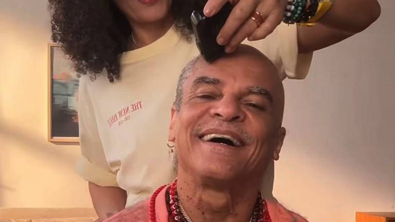 ¡Adiós melena! ‘El Pibe’ Valderrama sorprende con un cambio radical de imagen