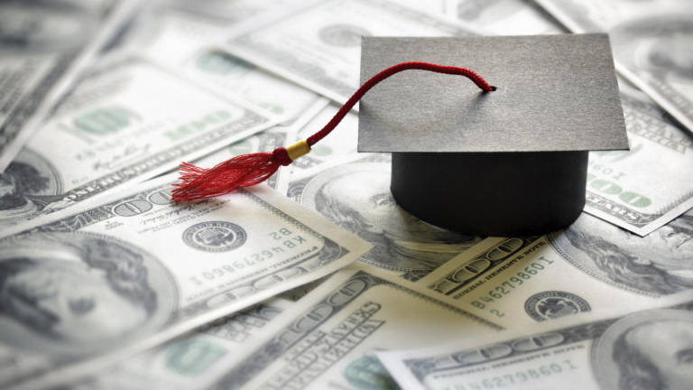 Pagos de créditos estudiantiles podrán extenderse hasta 20 años