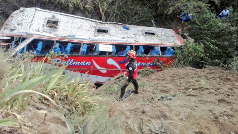 Accidente de bus interprovincial deja 14 fallecidos
