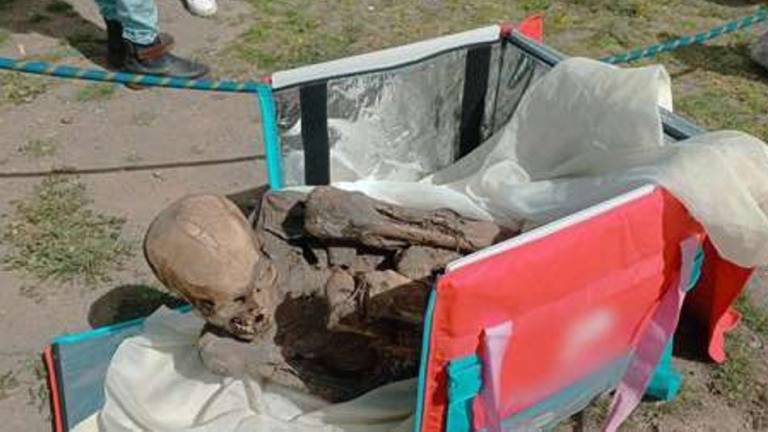 VIDEO: Un repartidor a domicilio cargaba momia prehispánica en su mochila en Perú