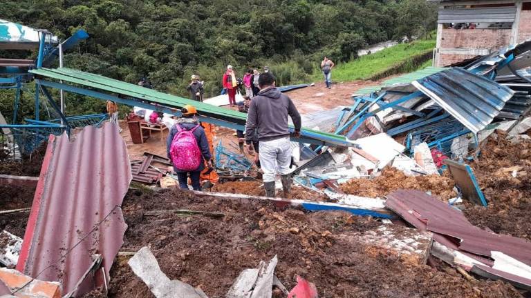VIDEO: Al menos 10 muertos por avalancha en mina de Colombia