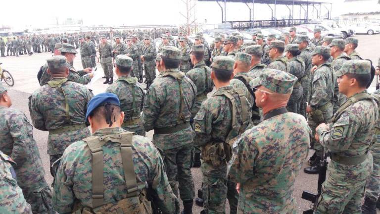 Asamblea aprobó la Ley de Disciplina de las Fuerzas Armadas, se establece pruebas de confianza y sanciones