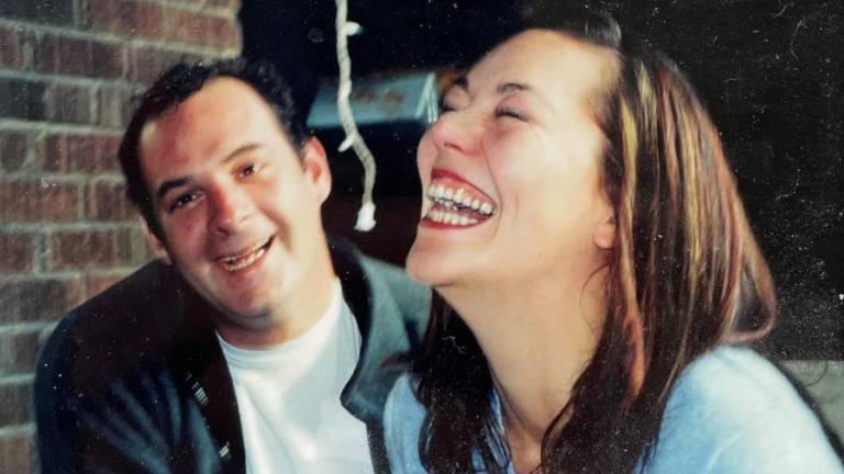 Historia de película: se enamoraron en un avión y siguen casados 20 años después