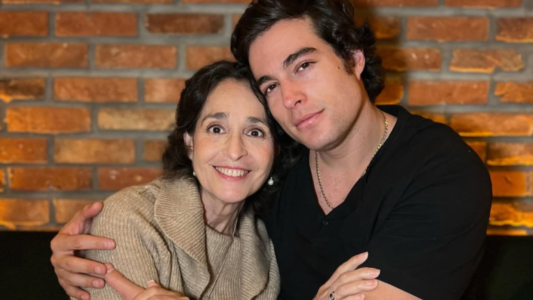 Danilo Carrera dejó los sets por un año para cuidar a su madre, diagnosticada con cáncer de mama en 2022.