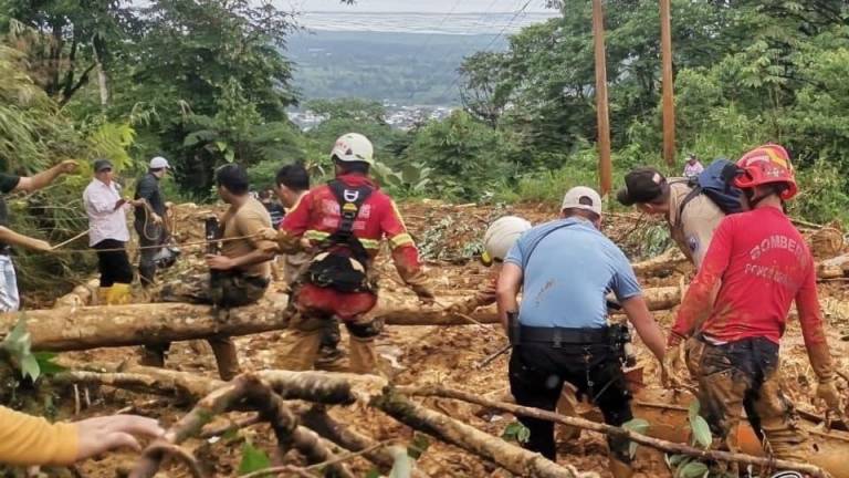 Deslave deja un fallecido en Ponce Enríquez, en Azuay