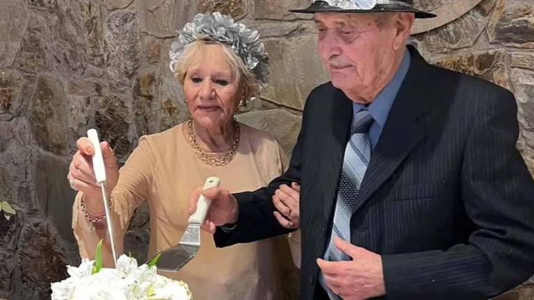 Tienen 90 y 83 años, se conocieron por Tinder y el amor los llevó al altar