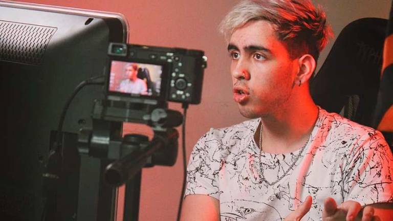 'Youtuber' argentino enseña programación de forma gratuita y logra que los usuarios consigan empleo