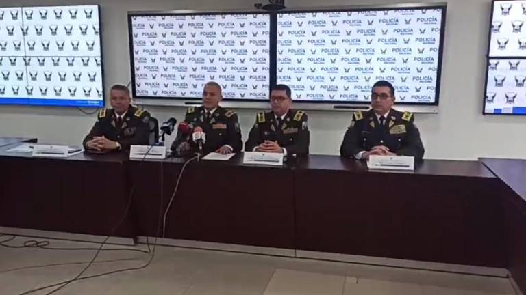 Comandancia de Policía revela detalles tras el robo de armas en cuartel de Guayaquil