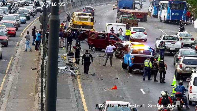 Accidente mortal en la vía Perimetral: una niña de tres años fallece y otra resulta herida