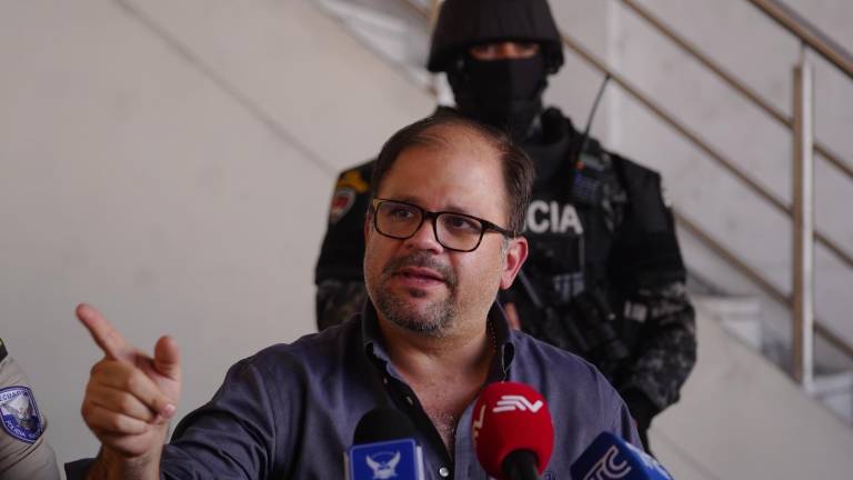 Reimberg confirma instalación de bases estadounidenses en Ecuador y anuncia recorridos