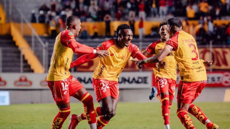 Jugadores de Aucas celebrando el gol anotado en el último partido de la fecha 8 de LigaPro 2026.