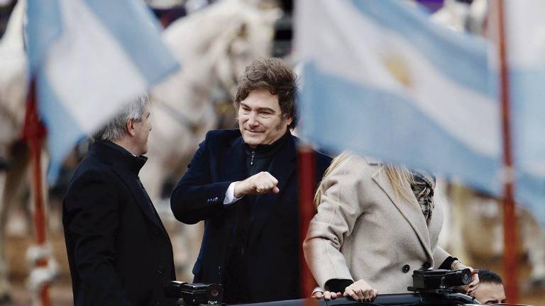 Oposición pide protección para exfuncionario tras audios de corrupción en Gobierno de Milei