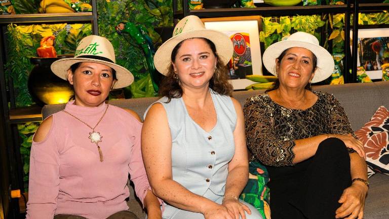 Mujeres que forman parte de la cadena de valor de la marca Natuchips® son beneficiarias del programa.