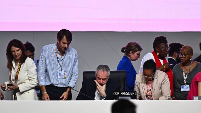 Ecuador se suma a la objeción latinoamericana que suspendió la plenaria final de la COP30