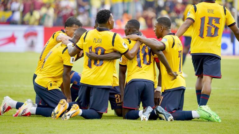 Ecuador celebrando gol anotado ante Venezuela.