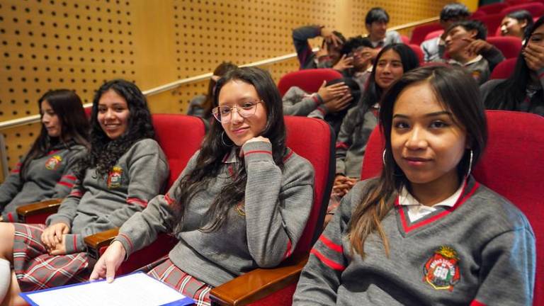 ¿Qué es la educación dual en Ecduador? Acuerdo ministerial busca conectar aulas y empresas
