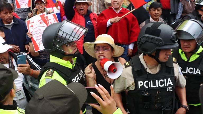 Conaie denuncia represión y militarización en Quito: Así responde el Ministro del Interior