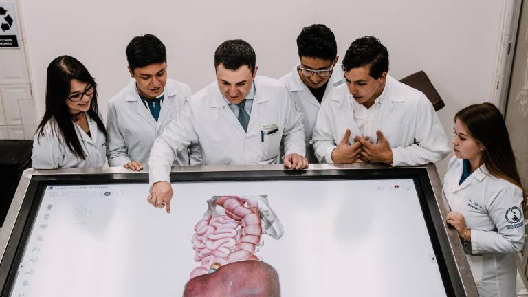 ¿Qué buscan los estudiantes ecuatorianos en sus estudios de tercer nivel?