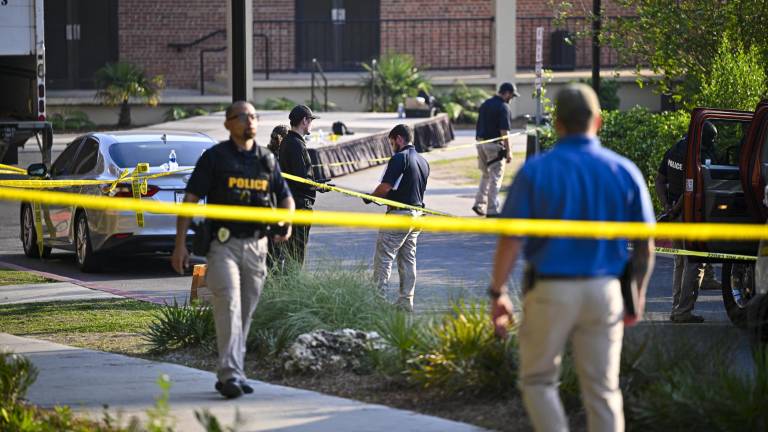 Dos muertos en tiroteo en universidad de Florida; el atacante es hijo de una policía