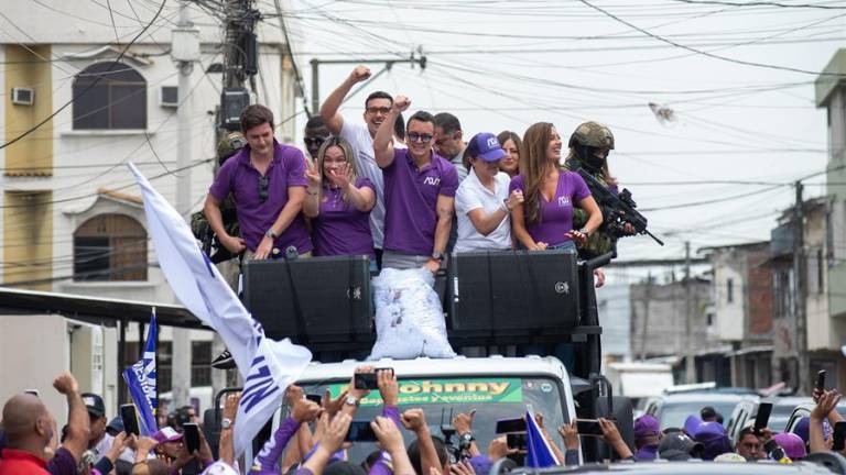 Elecciones en Ecuador: la otra 'vice' de Noboa y las polémicas que sacuden los comicios