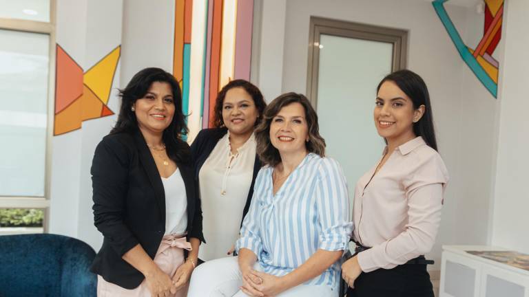 La brecha de la desigualdad de género se reduce en el sector asegurador