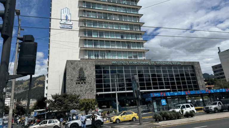 Contraloría investiga el millonario contrato del Gobierno con Healthbird tras irregularidades