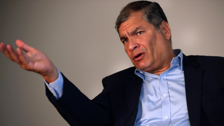 Rafael Correa enfurecido: reunión de Marcela Aguiñaga y Lourdes Tibán provoca un remezón en el correísmo