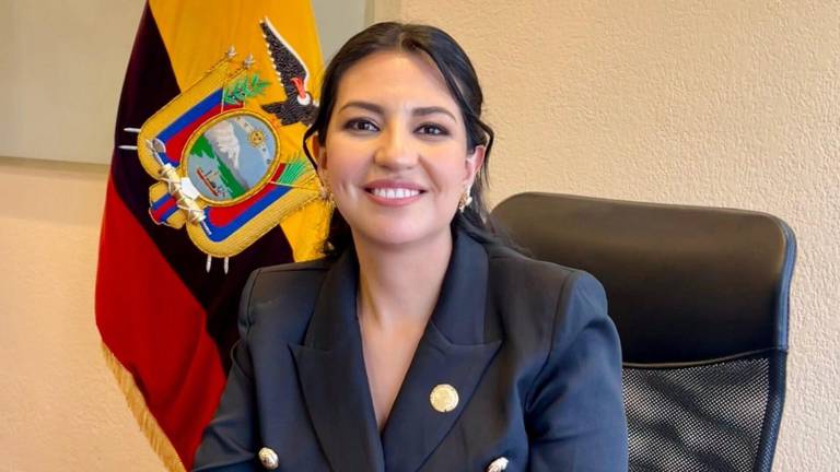 Sariha Moya es nombrada Vicepresidenta encargada por el presidente Daniel Noboa, tras suspensión de Verónica Abad