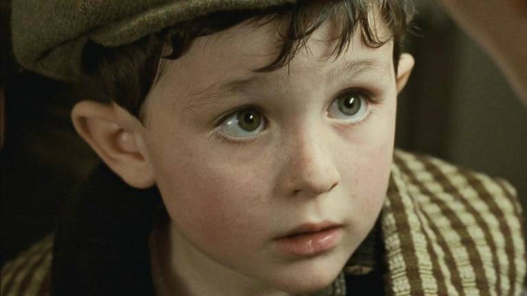 ¿Cuánto cobra aún el pequeño niño irlandés de Titanic por su pequeño rol en la película?