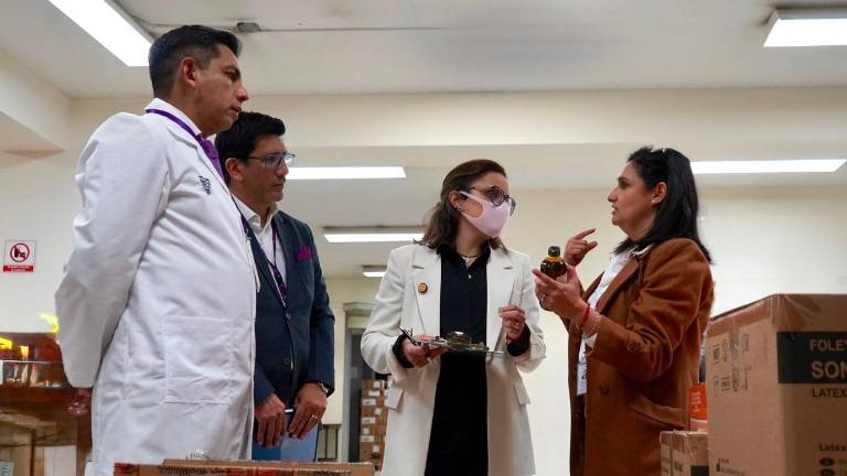 Ministerio de Salud y el IESS amplían la emergencia para compras de medicinas