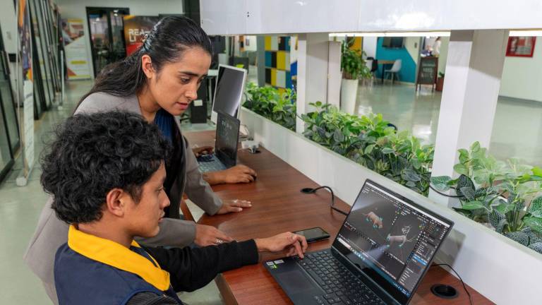 La formación técnica y tecnológica impulsa un futuro laboral exitoso en Ecuador