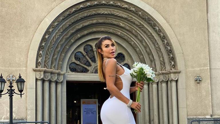 Influencer brasileña se casó con ella misma