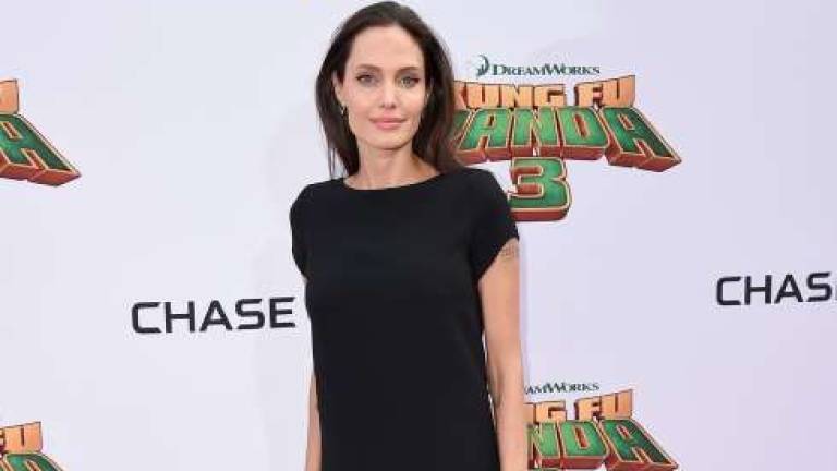 Angelina Jolie no está hospitalizada por anorexia