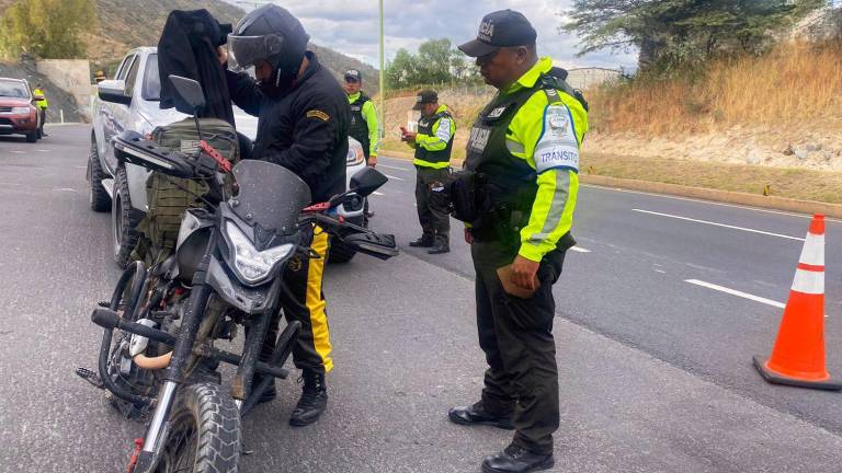 La Policía Nacional estará a cargo de la seguridad de los interiores y exteriores de EcuadorTV.