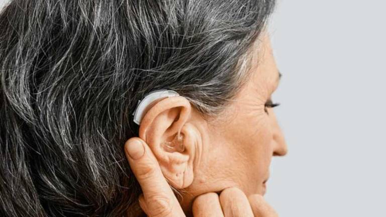 5 hallazgos que respaldan el uso de audífonos, en caso de pérdida auditiva