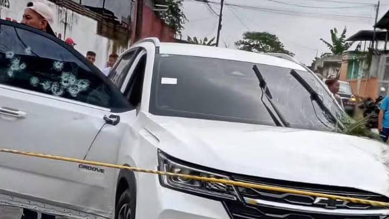 Ataque armado en Santo Domingo deja cuatro muertos, entre ellos una pareja y su hijo