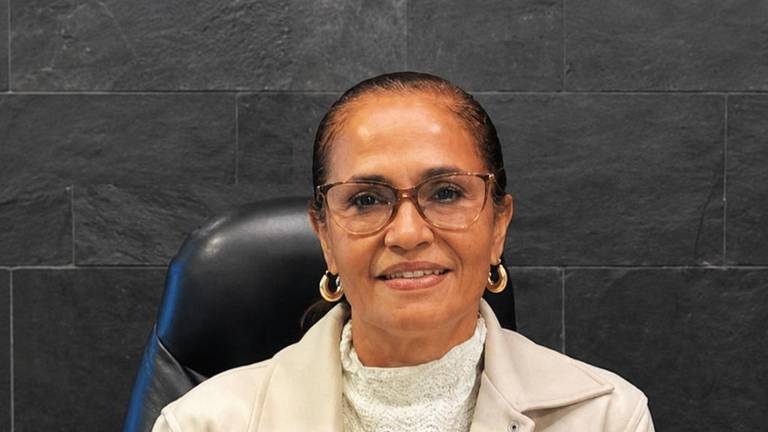 ¿Quién es Jenny Desiderio, la nueva gerente general subrogante de CNEL EP?