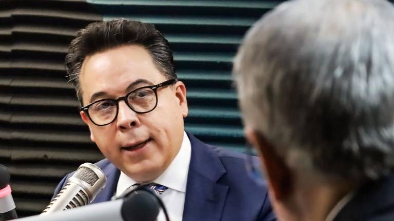 Superintendente de Bancos presentó denuncia en Fiscalía contra quienes generaron pánico financiero