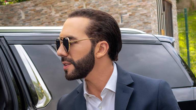 Nayib Bukele despide a más de 300 empleados públicos: ¿Qué hay detrás de la polémica medida?