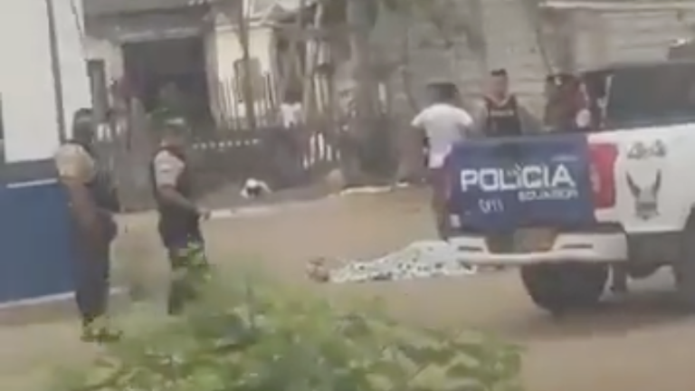 Santa Elena | Atacan instalación policial en Palmar en represalia por captura de presuntos delincuentes