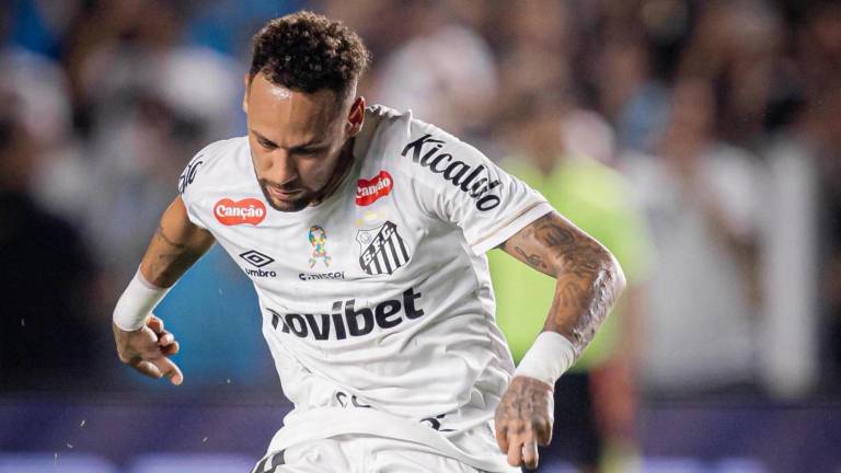 Neymar Jr. realizó un disparo frente a Remo FC por el Brasileirão Serie A el pasado 2 de abril de 2026.