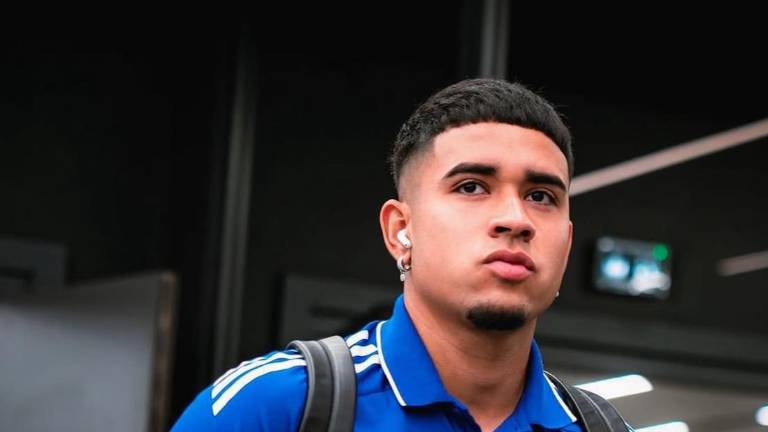 El mediocampista ofensivo Kendry Páez en busca de minutos en Francia.