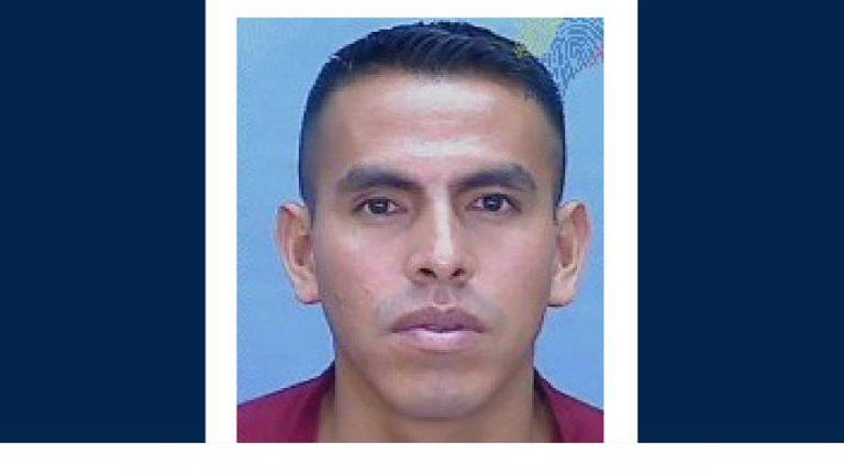 Hallan el cuerpo sin vida de un policía en la vía Loja-Catamayo