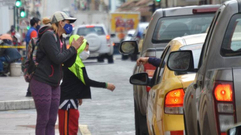 El índice de pobreza en Ecuador bajó 7 puntos en un año, según el Gobierno