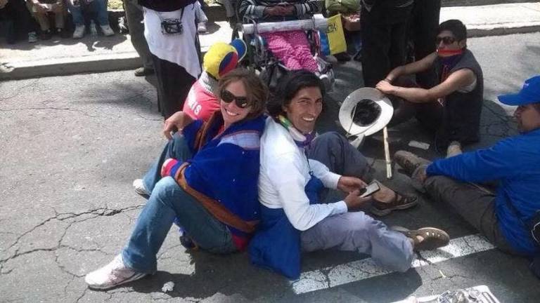 Periodista francesa Manuela Picq podría ser deportada