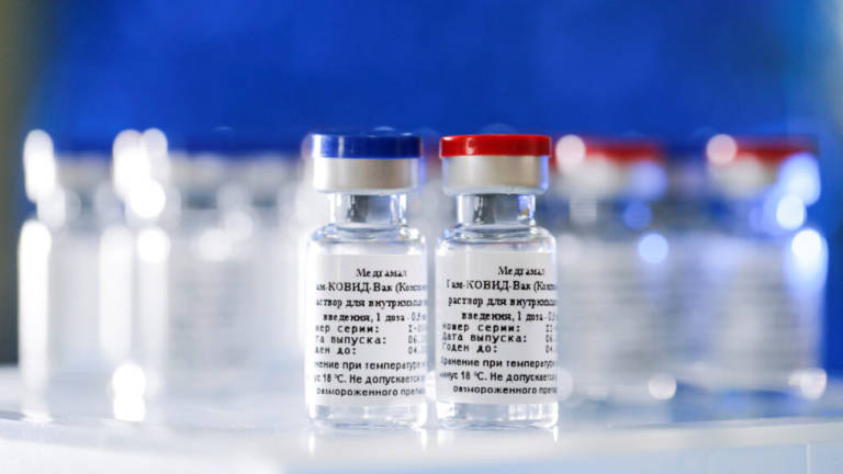 Es segura la vacuna rusa contra el COVID-19 según estudio