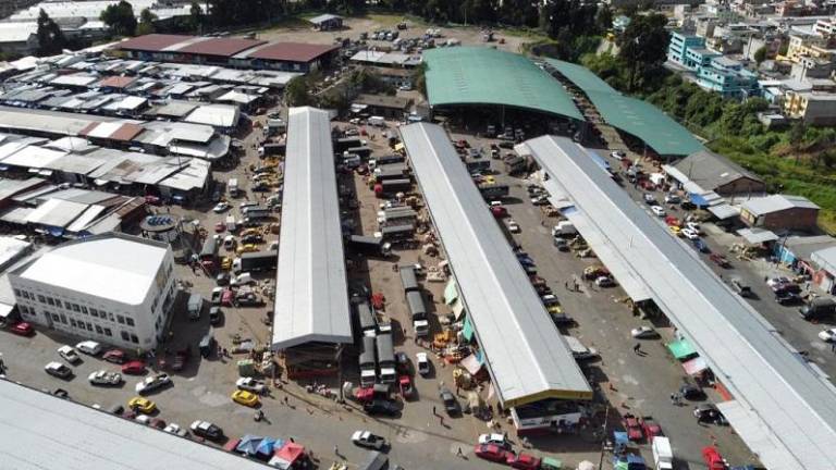 Lo que se sabe del ataque armado en el Mercado Mayorista de Quito que dejó un muerto