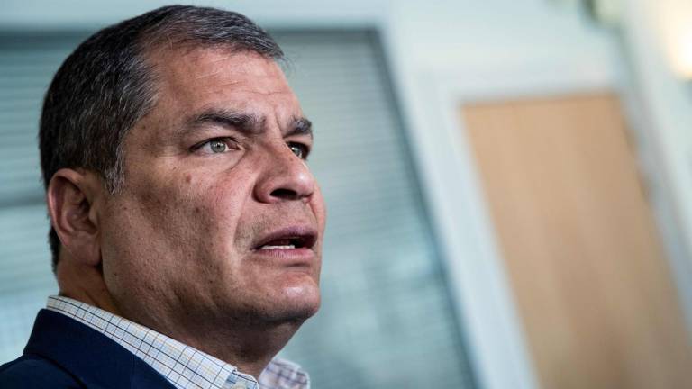 Expresidente Correa ataca a periodista y se genera una campaña de desprestigio
