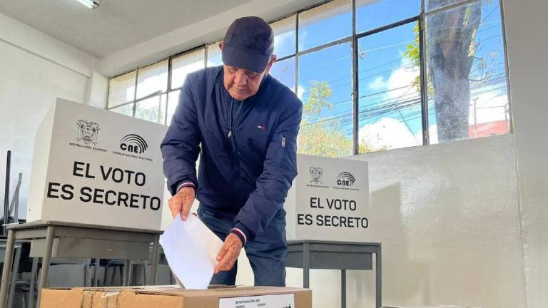 Segunda vuelta Ecuador 2025: estas son las multas si no acudes a votar este domingo